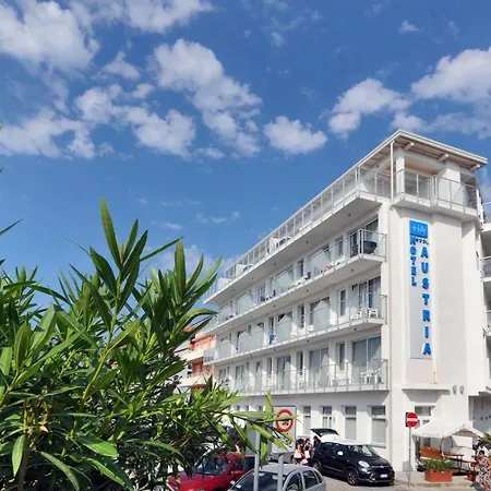 Hotell Austria 3*