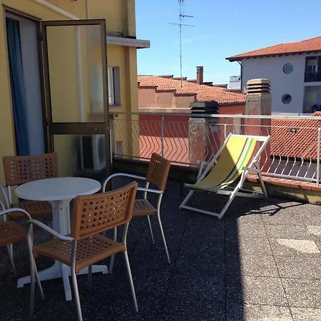 Hotell Austria 3*