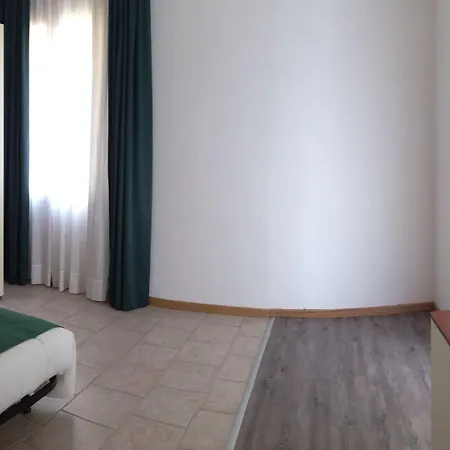 Ξενοδοχείο Austria Καόρλε