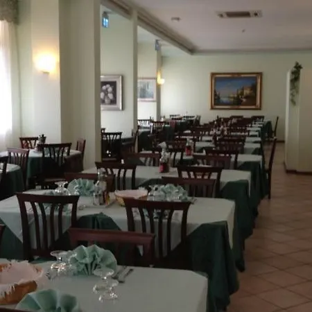 Ξενοδοχείο Austria Καόρλε
